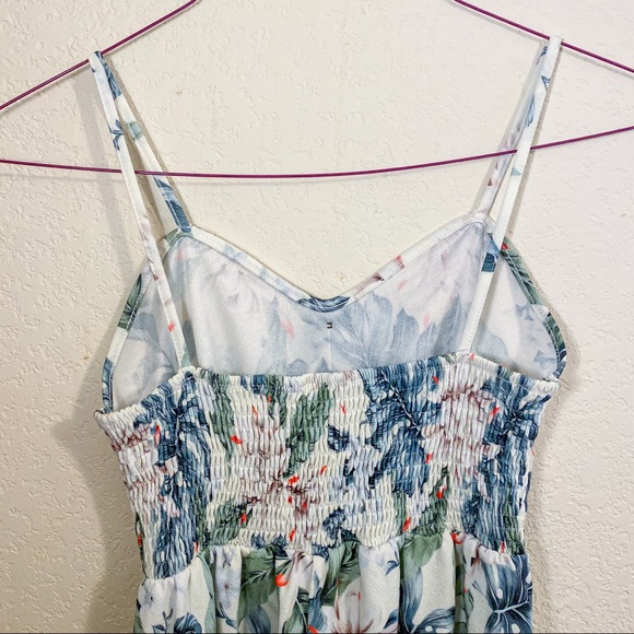 Yellow tropical midi dress with buttons - Picture 5 of 8